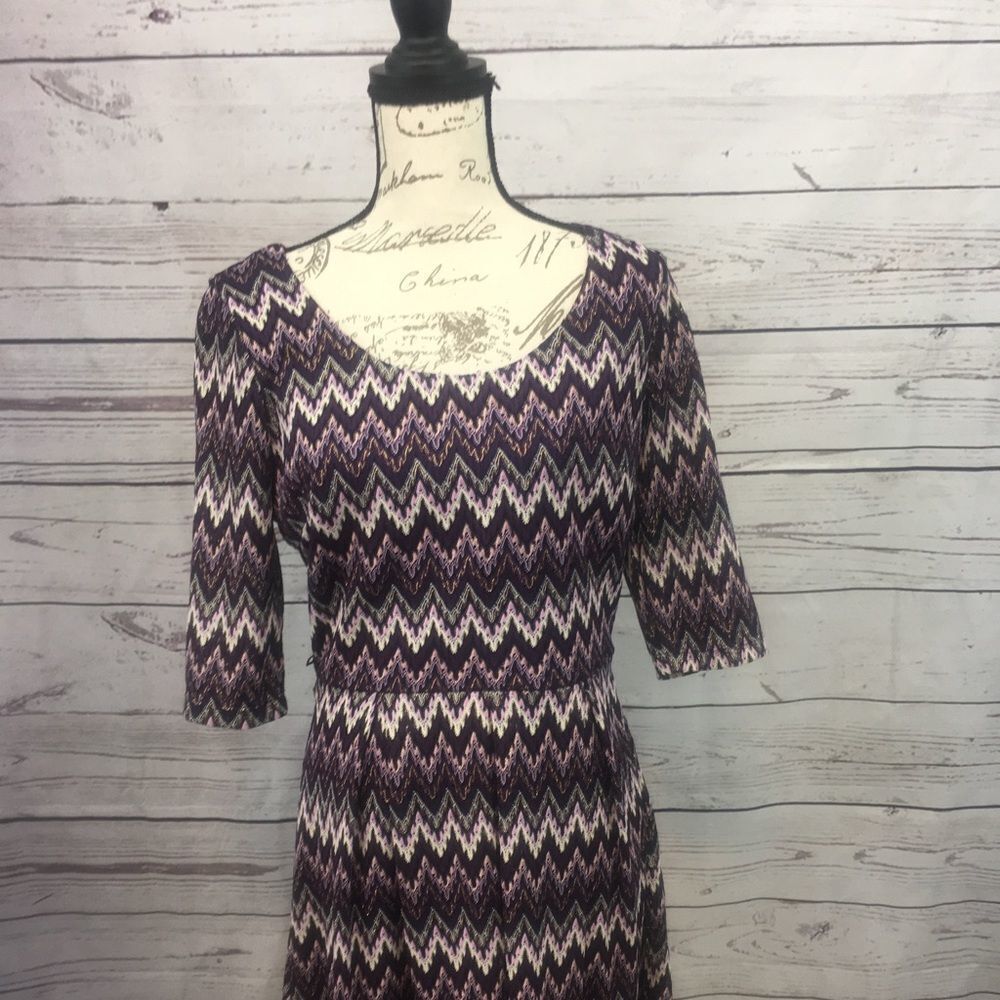 A110-‎ Sangria size 10 dress 3/4 length sleeves